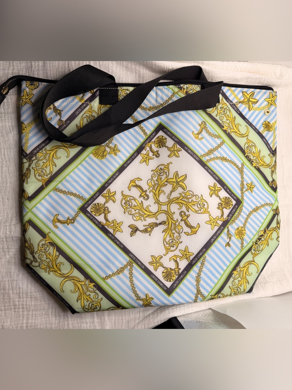 Victoria’s Secret Insulated Tote Nautical Beach Boating